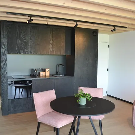 Insolite - Natural Escape Dom wakacyjny